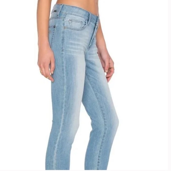 DL 1961 Instasculpt cropped - Picture 11 of 16